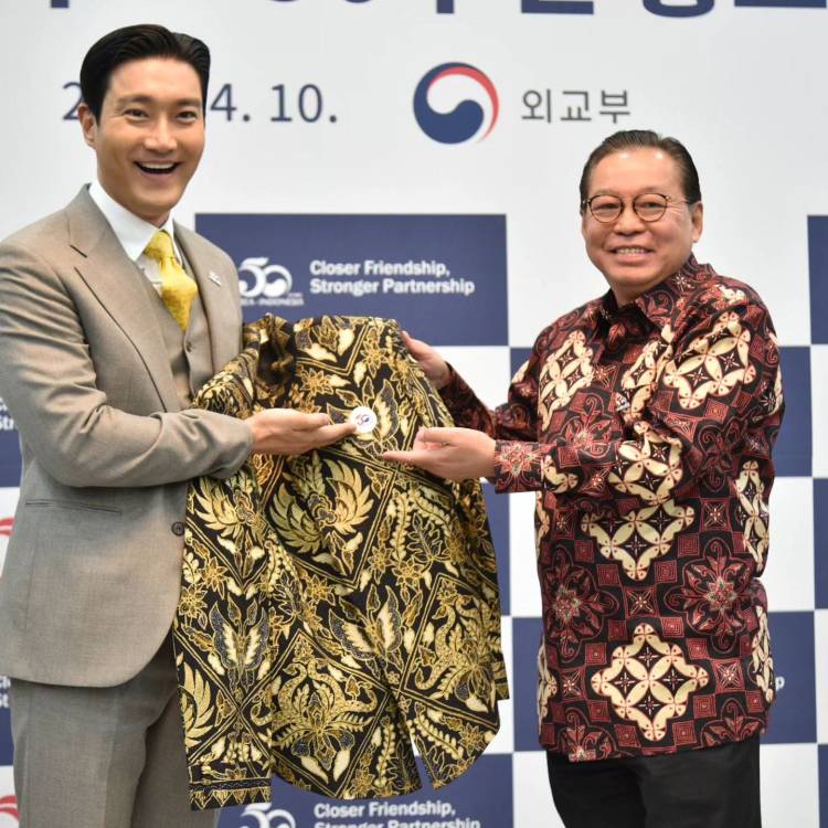 Siwon (SuJu) Menjadi Duta Promosi Budaya Peringatan 50 Tahun Indonesia – Korea